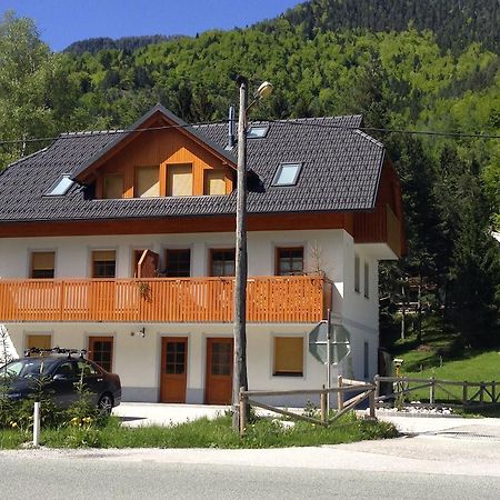 Apartment Brina Кранска гора Стая снимка